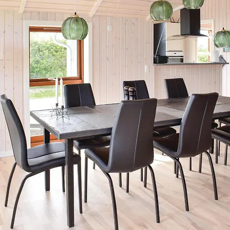 3 Bedroom Beautiful In 펜션 *
