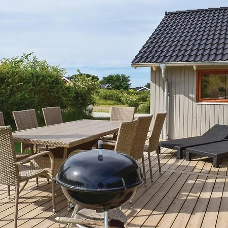 3 Bedroom Beautiful In Ferienhaus Nordenbro Vesteregn