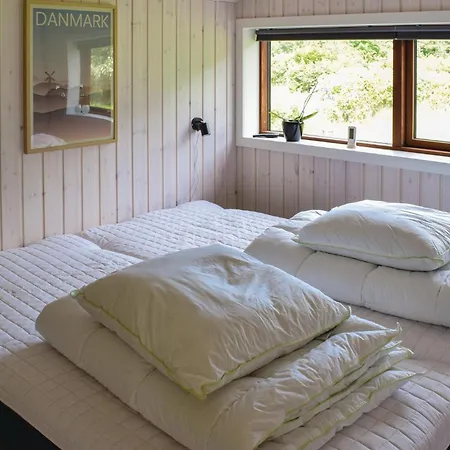 3 Bedroom Beautiful In Ferienhaus Nordenbro Vesteregn